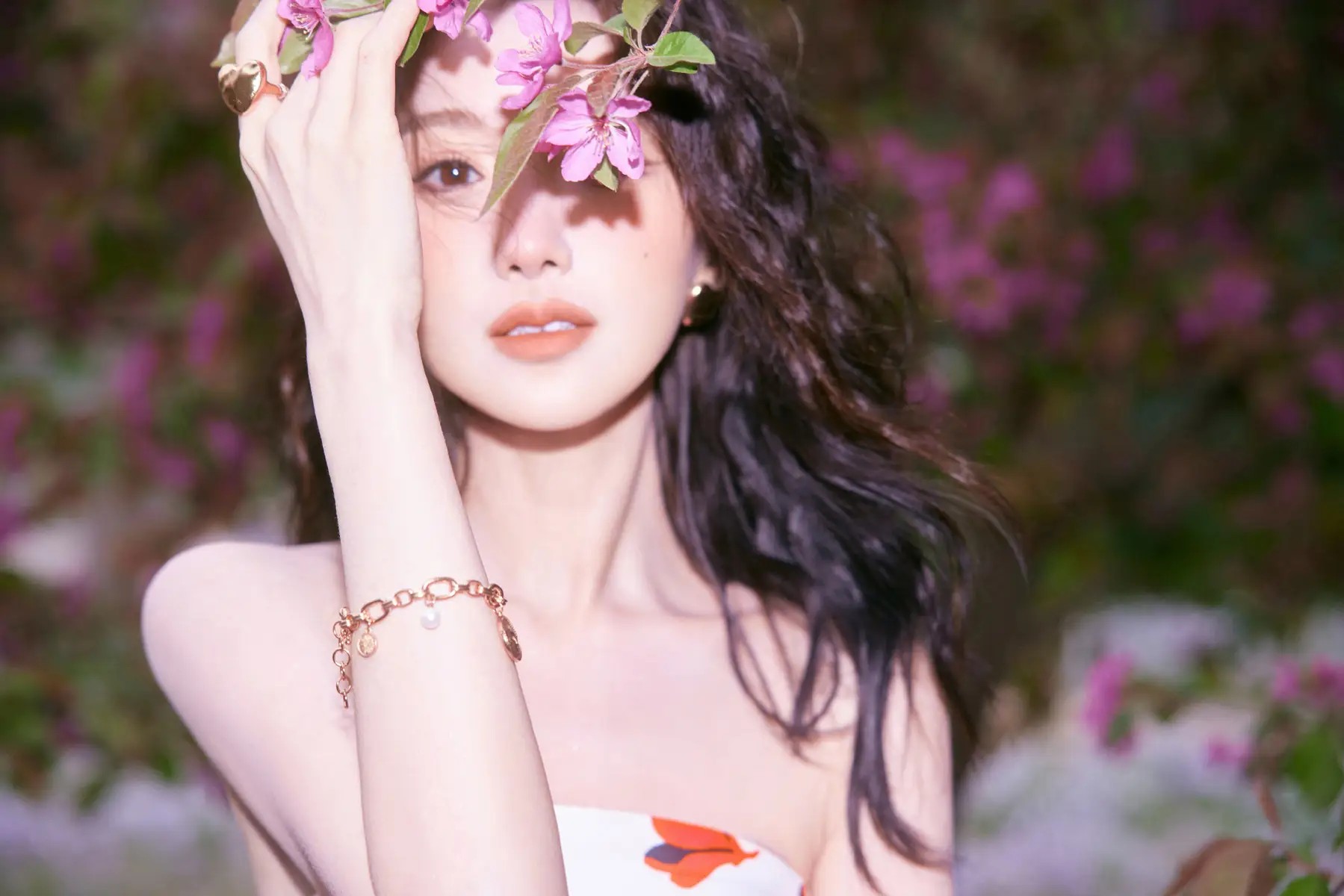杜淳妻子发长文给未婚女生十点建议:爱人先爱己!