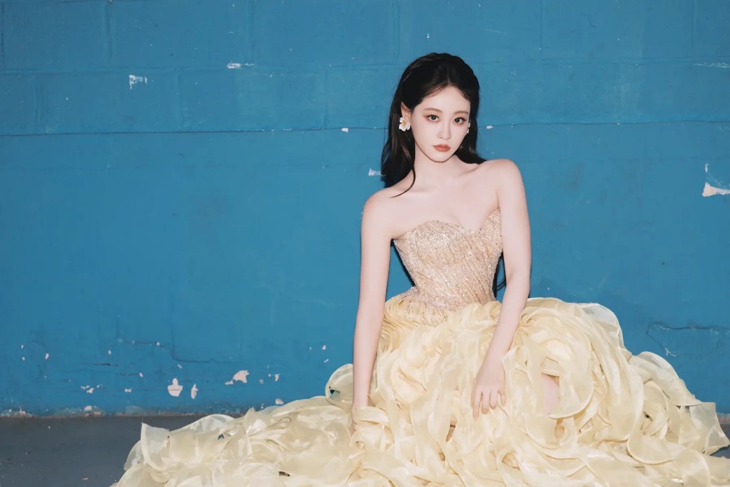 TVB清纯小花激动和佘诗曼演戏！中大高材生！自爆单身6年渴望成熟对象