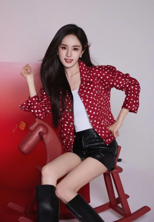 爱你，我的仔！前妻何晴去世时许亚军不发文，儿子替父亲喊冤许亚军立刻回应